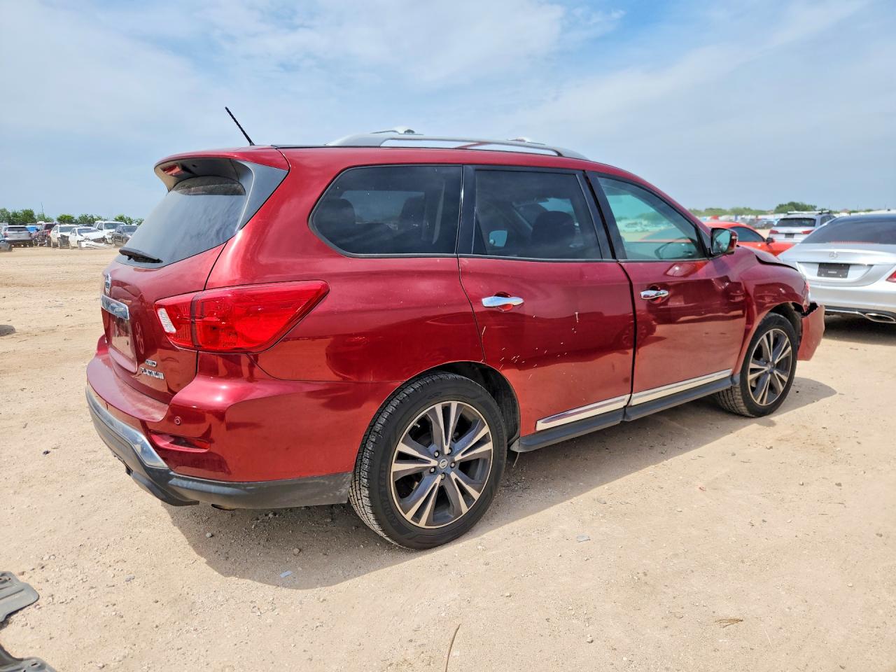2018 Nissan Pathfinder VIN 5N1DR2MM5JC673877 COPART salvage auction — Front End, TX - SALVAGE VEHICLE TITLE, sold $4,250 on 2026-07-09 (photo 3)