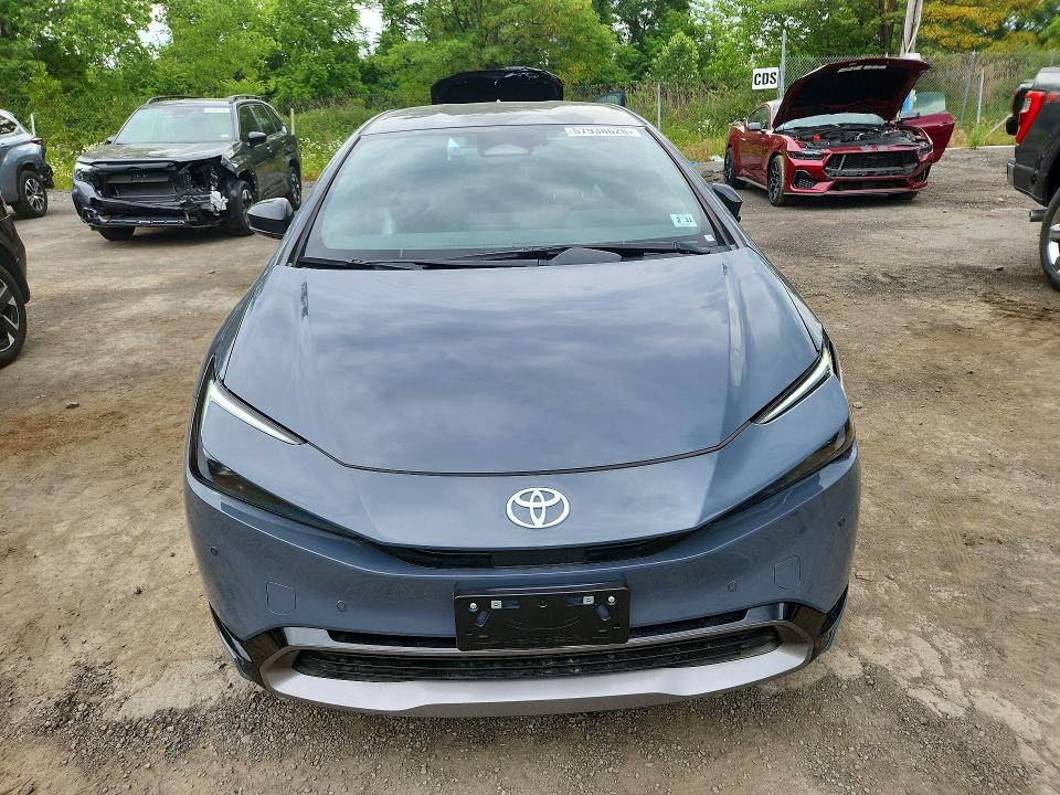 2026 Toyota Prius VIN JTDACAAU7T3077003 COPART salvage auction — SIDE, Nj - Cert Of Title-Salvage, sold $7,800 on 2026-07-09 (photo 5)