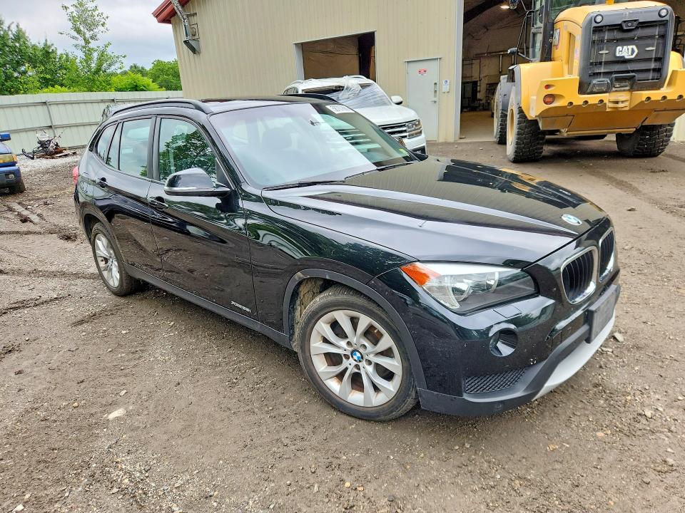 2014 BMW X1 VIN WBAVL1C59EVY17064 COPART salvage auction — MECHANICAL, Vt - Certificate Of Title, sold $1,300 on 2026-07-17 (photo 4)