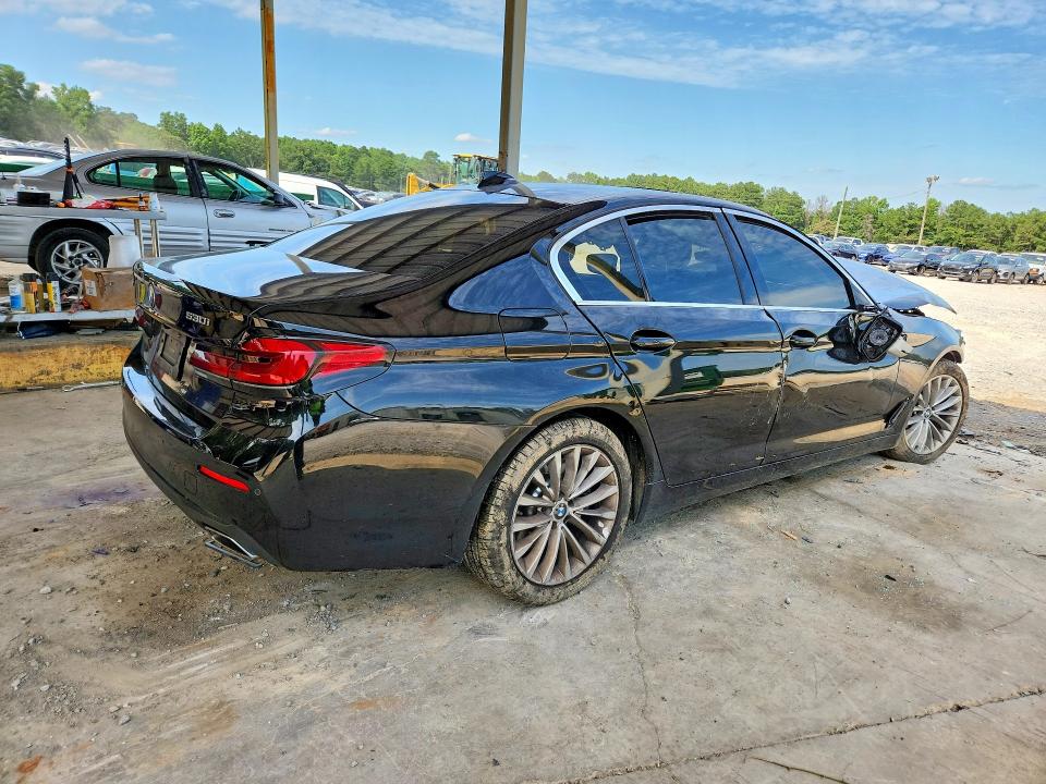 2021 BMW 5er VIN WBA13BJ01MCF62337 COPART salvage auction — ROLLOVER, Al - Cert Of Title-Salvage Title, sold $1,500 on 2026-08-11 (photo 3)