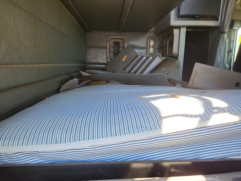 2001 Peterbilt 379 VIN 1XP5DB9X11D528659 COPART salvage auction — FRONT END, AZ - CERT OF TITLE - SALVAGE, sold $1,750 on 2026-07-09 (photo 6)
