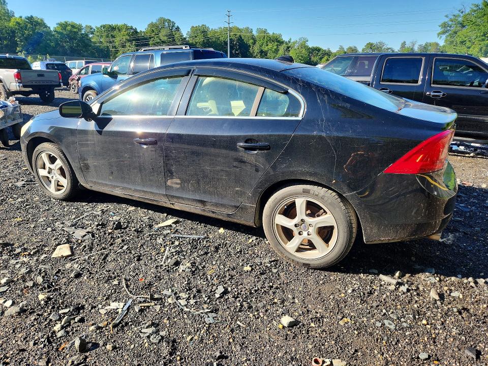 2013 Volvo S60 VIN YV1612FH3D2209267 COPART salvage auction — MECHANICAL, Va - Certificate Of Title, sold $375 on 2026-07-10 (photo 2)