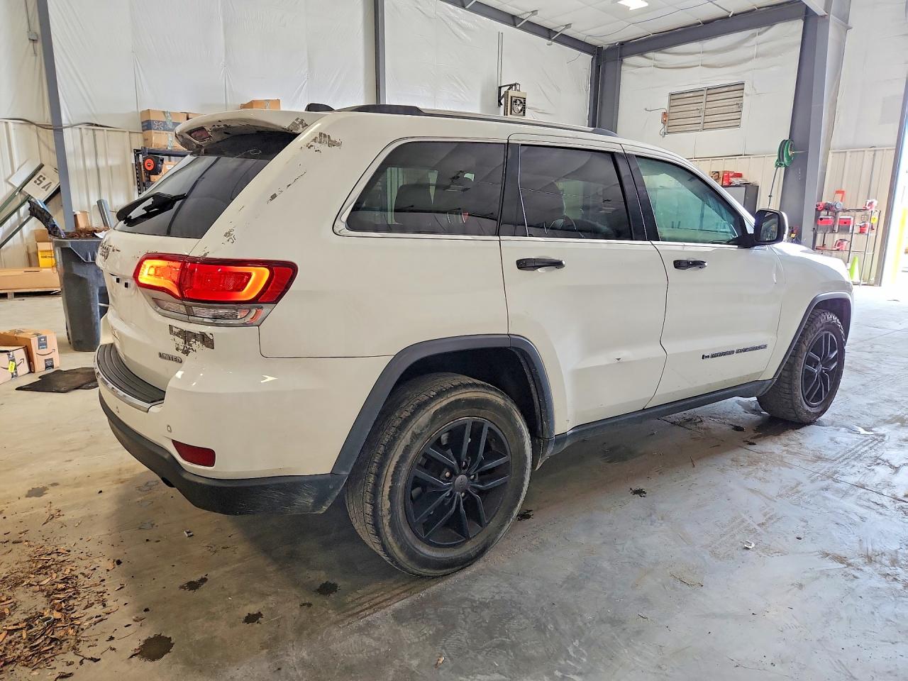 2022 Jeep Grand Cherokee VIN 1C4RJEBG1NC171096 COPART salvage auction — Side, NC - DEALER ONLY CLEAN TITLE, sold $2,600 on 2026-07-09 (photo 3)