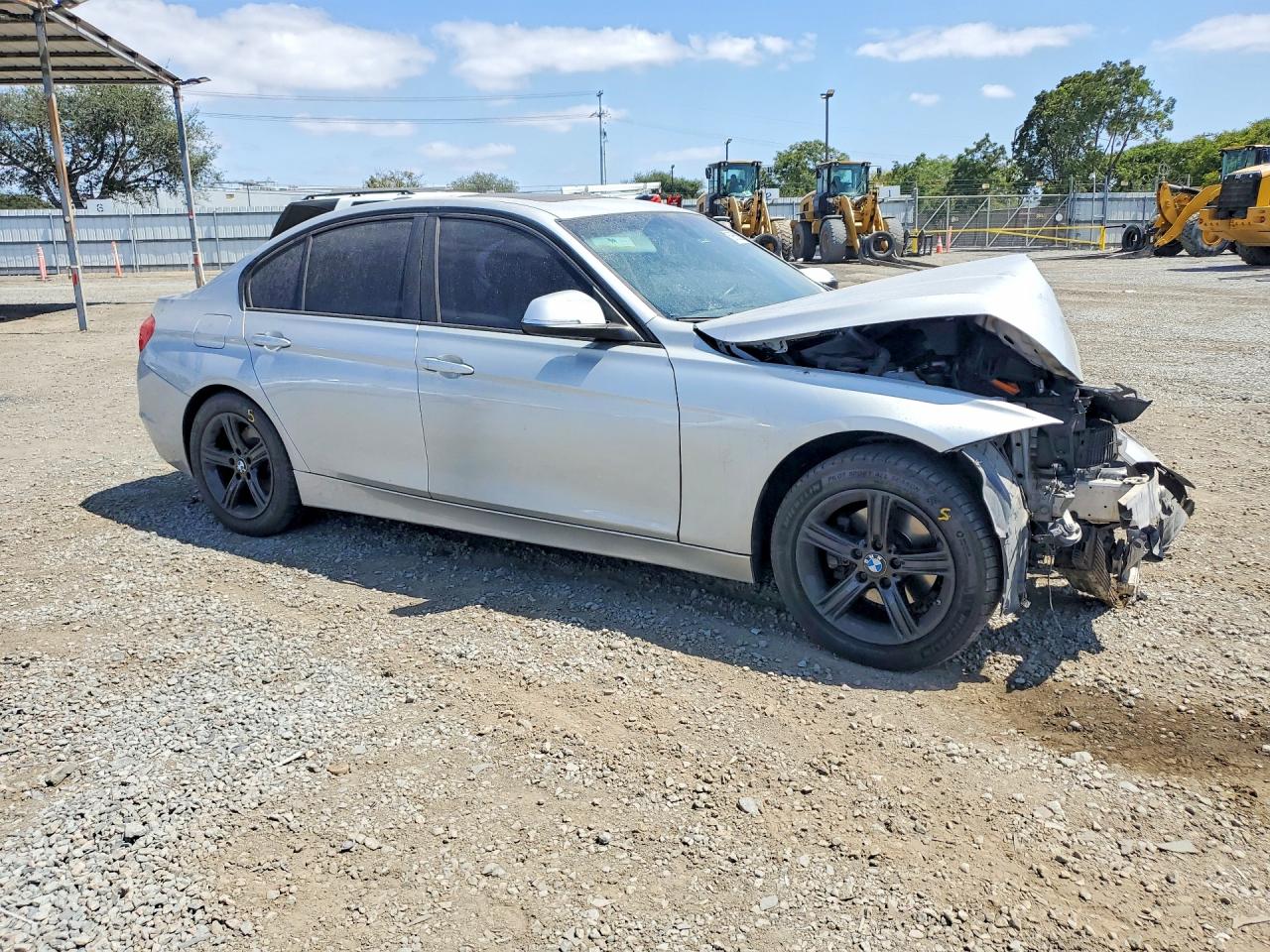 2013 BMW 3 Series VIN WBA3A5C51DF354107 COPART salvage auction — Front End, CA - SALVAGE CERTIFICATE, sold $250 on 2026-07-10 (photo 4)