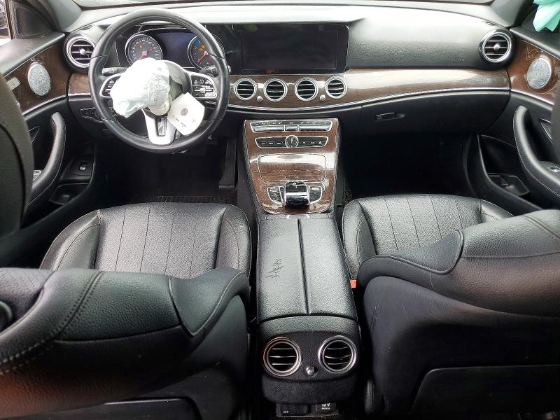 2019 Mercedes-benz E-klasse VIN WDDZF4JB4KA517429 COPART salvage auction — SIDE, Fl - Cert Of Title Slvg Rebuildable, sold $3,300 on 2026-08-07 (photo 8)