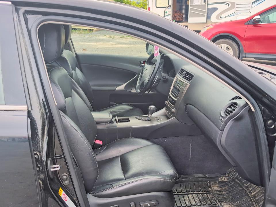 2009 Lexus Is VIN JTHBE262295021834 COPART salvage auction — NORMAL WEAR, Ns - Cert Of Registration (P), sold $425 on 2026-07-15 (photo 5)