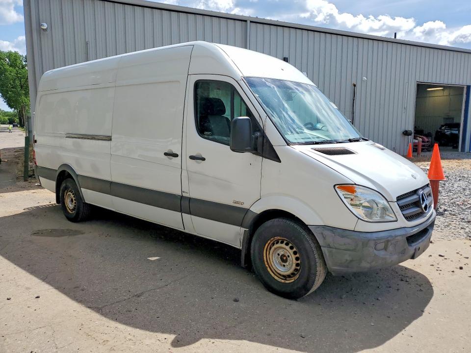 2012 Mercedes-benz Sprinter 2500 VIN WD3PE8CB5C5699977 COPART salvage auction — MINOR DENT/SCRATCHES, Mn - Certificate Of Title, sold $15 on 2026-07-09 (photo 4)
