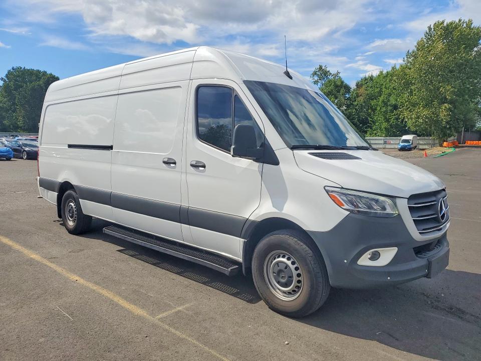 2023 Mercedes-benz Sprinter VIN W1Y40CHY4PT153028 COPART salvage auction — MINOR DENT/SCRATCHES, Wa - Cert Of Ownership-Rebuilt, sold $11,100 on 2026-07-20 (photo 4)