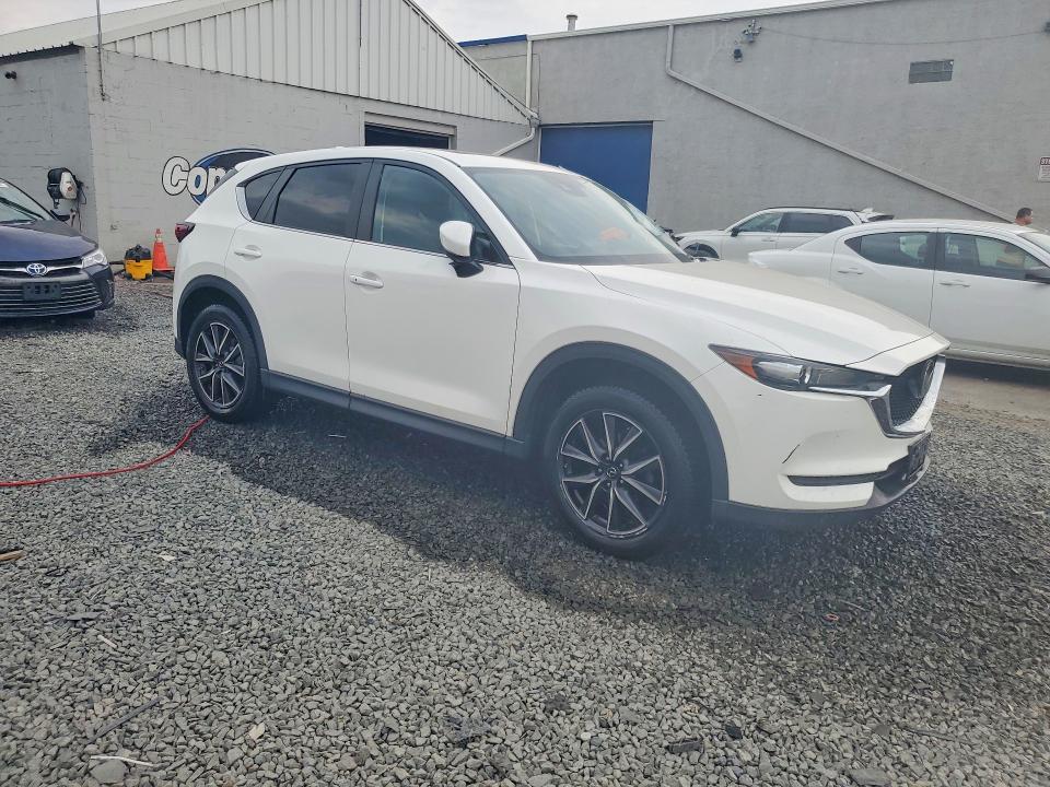 2018 Mazda Cx-5 VIN JM3KFBCM9J0456590 COPART salvage auction — SIDE, Nj - Cert Of Title-Salvage, sold $7,100 on 2026-07-28 (photo 4)