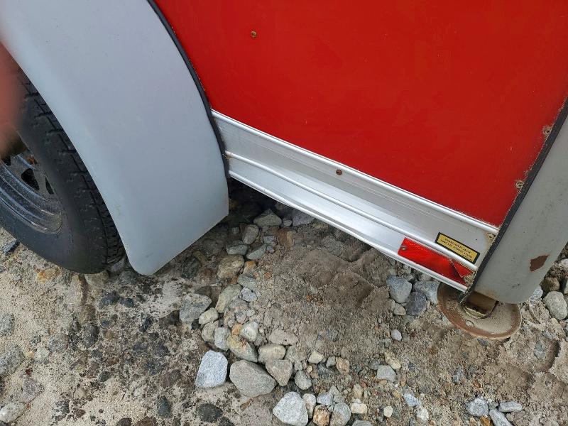 2005 Well Trailers VIN 1WC200E2751111680 COPART salvage auction — ROOF, NH - CERT OF TITLE-SALVAGE, sold $150 on 2026-07-30 (photo 9)