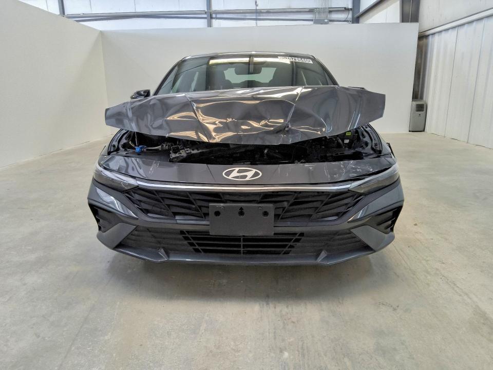2025 Hyundai Elantra VIN KMHLM4DG3SU951509 COPART salvage auction — FRONT END, Il - Certificate Of Title, sold $10,200 on 2026-07-30 (photo 5)