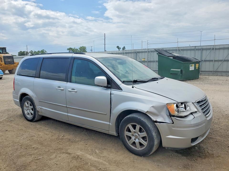 2010 Chrysler Town & country VIN 2A4RR5D19AR309187 COPART salvage auction — FRONT END, Ia - Cert Of Title-Salvage Title, sold $80 on 2026-07-31 (photo 4)