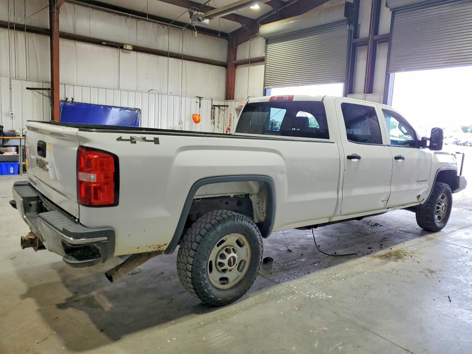 2015 Gmc SIERRA VIN 1GT12XEG5FF175640 COPART salvage auction — MINOR DENT/SCRATCHES, Mt - Certificate Of Title, sold $2,350 on 2026-08-03 (photo 3)