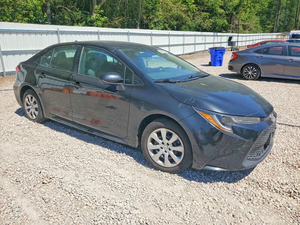 2022 Toyota Corolla VIN 5YFEPMAE5NP339479 COPART salvage auction — SIDE, Nc - Salvage Certificate Of Title, sold $450 on 2026-07-31 (photo 4)