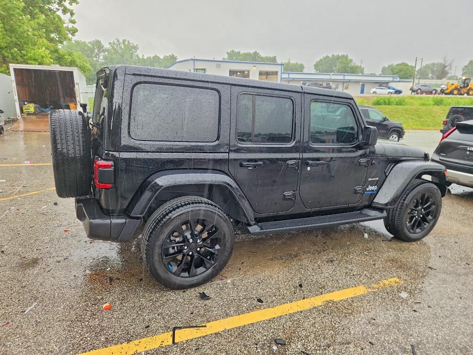 2023 Jeep Wrangler / VIN 1C4JJXP65PW557062 COPART salvage auction — MINOR DENT/SCRATCHES, MO - CERTIFICATE OF TITLE, sold $21,000 on 2026-07-09 (photo 3)