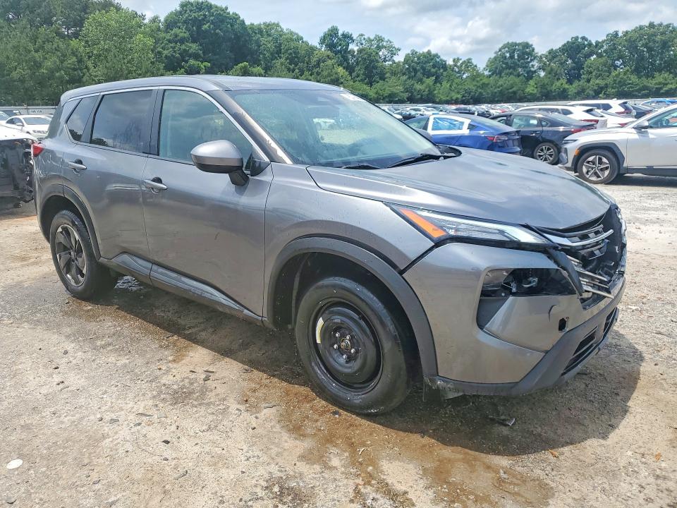 2024 Nissan Rogue VIN JN8BT3BB9RW421245 COPART salvage auction — FRONT END, Fl - Certificate Of Destruction, sold $5,600 on 2026-07-27 (photo 4)