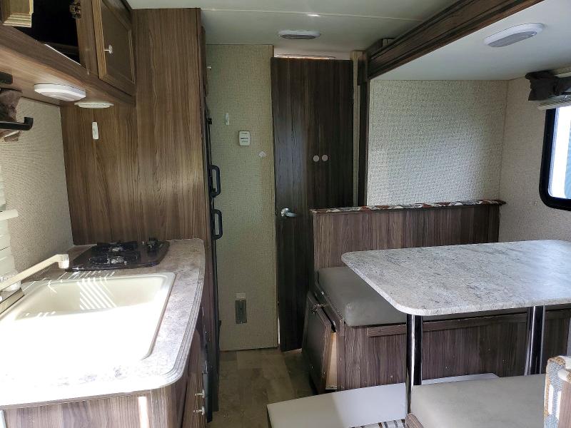 2017 Coachmen rv Apex nano travel tra VIN 5ZT2CXHC8HF011617 COPART salvage auction — REAR END, CO - SALVAGE TITLE, sold $800 on 2026-07-16 (photo 6)