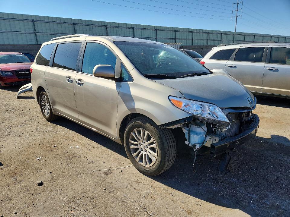 2015 Toyota Sienna VIN 5TDYK3DC0FS625703 COPART salvage auction — FRONT END, Nm - Cert Of Title-Salvage, sold $925 on 2026-07-23 (photo 4)