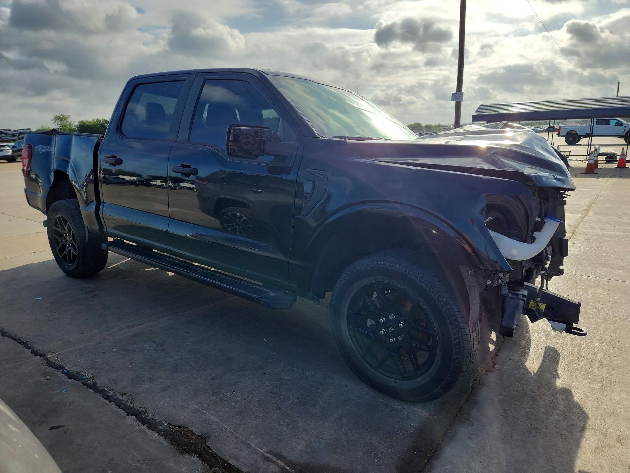 2024 Ford F-150 Lightning VIN 1FTFW2L59RKE20255 COPART salvage auction — Front End, TX - CERTIFICATE OF TITLE, sold $9,600 on 2026-07-09 (photo 4)