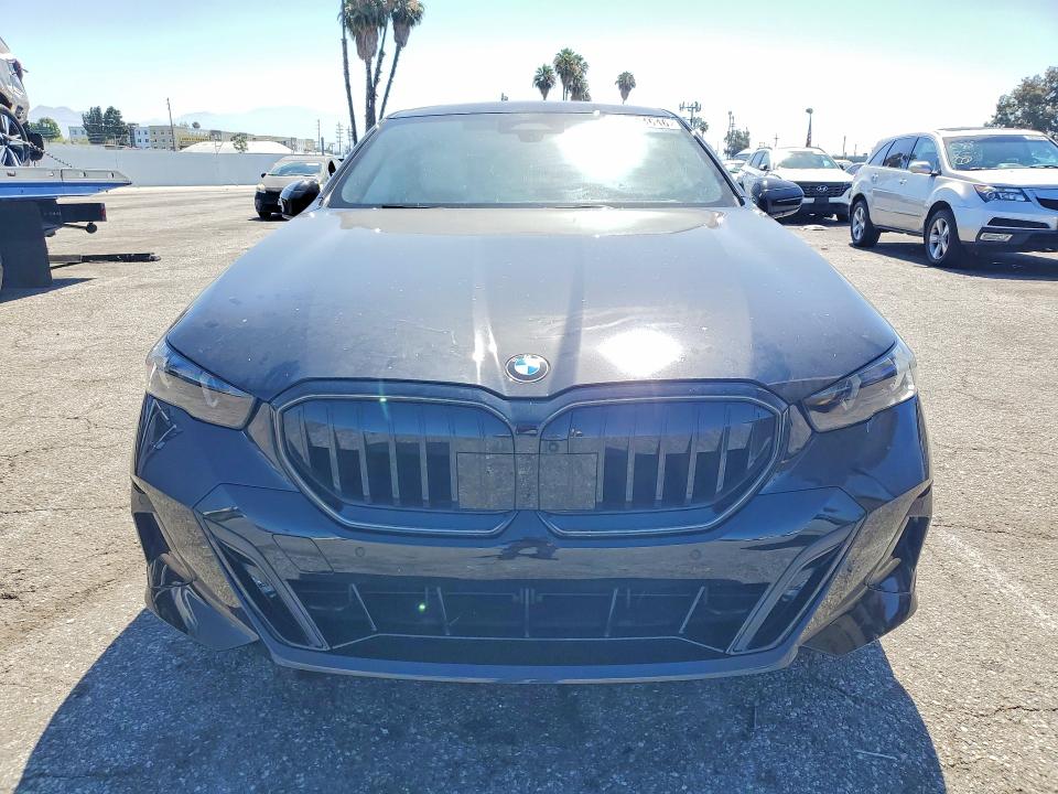 2024 BMW 5er VIN WBA43FJ09RCS16495 COPART salvage auction — REAR END, ID - SALVAGE CERTIFICATE OF TITLE, sold $31,500 on 2026-09-04 (photo 5)