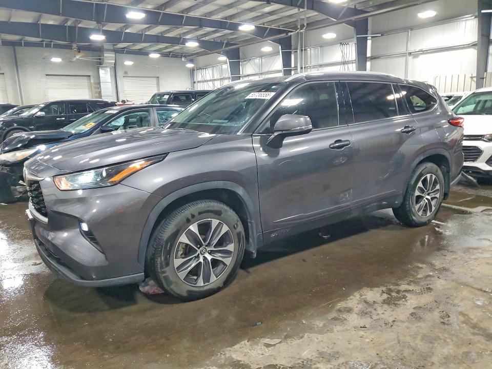 2022 Toyota Highlander VIN 5TDGZRBH8NS230000 COPART salvage auction — ROOF, Mn - Cert Of Title-Salvage, sold $475 on 2026-07-21 (photo 1)