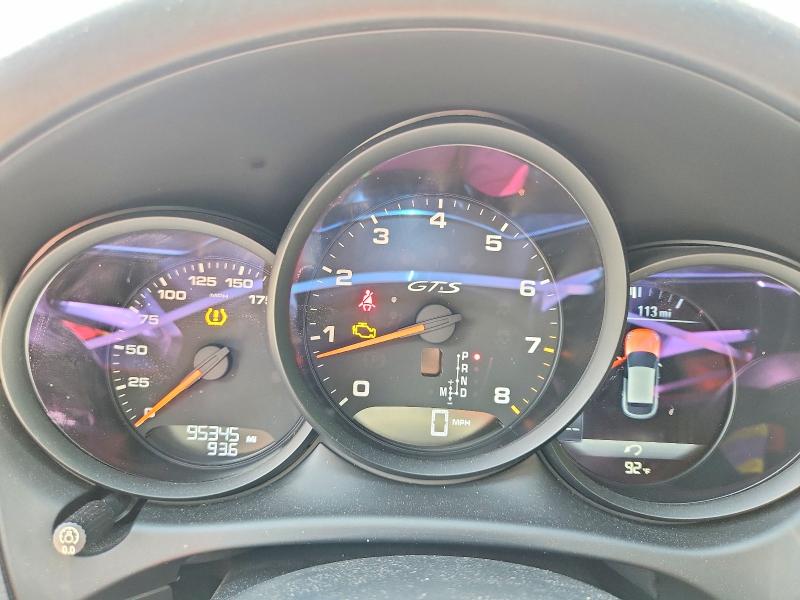 2018 Porsche Macan VIN WP1AG2A5XJLB65008 COPART salvage auction — MINOR DENT/SCRATCHES, Mt - Certificate Of Title, sold $15,400 on 2026-08-04 (photo 9)