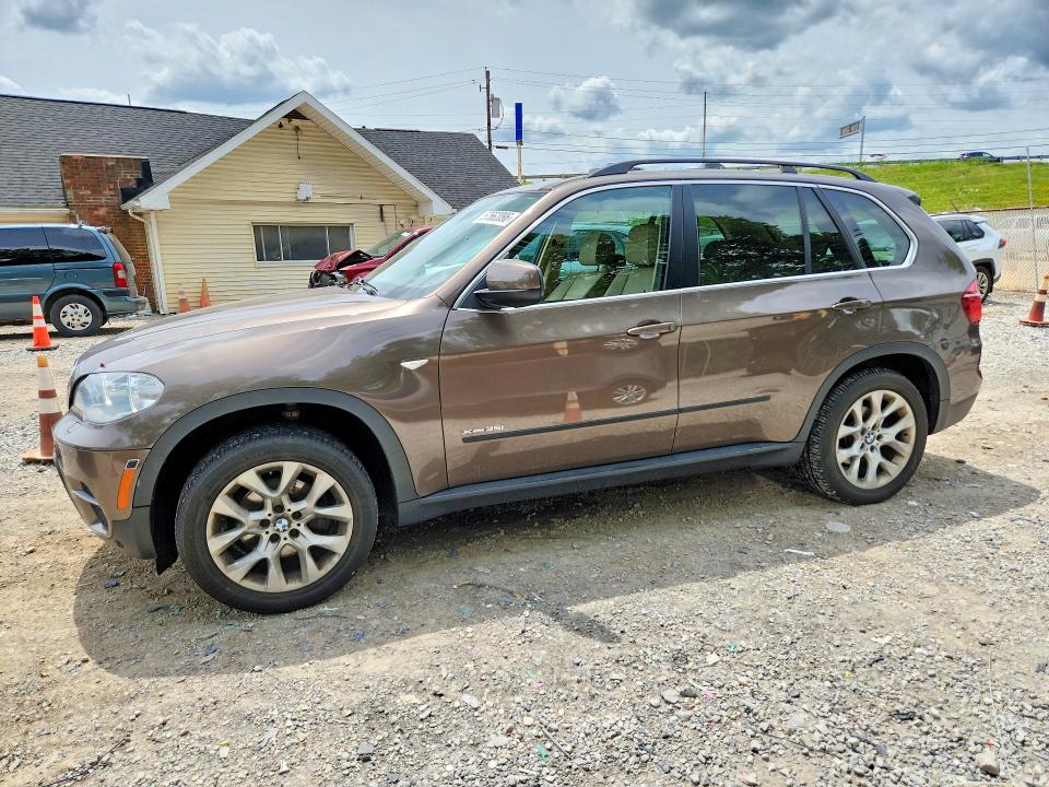 2013 BMW VIN 5UXZV4C57D0E04475 COPART salvage auction — REAR END, Oh - Cert Of Title-Salvage, sold $4,000 on 2026-07-29 (photo 1)
