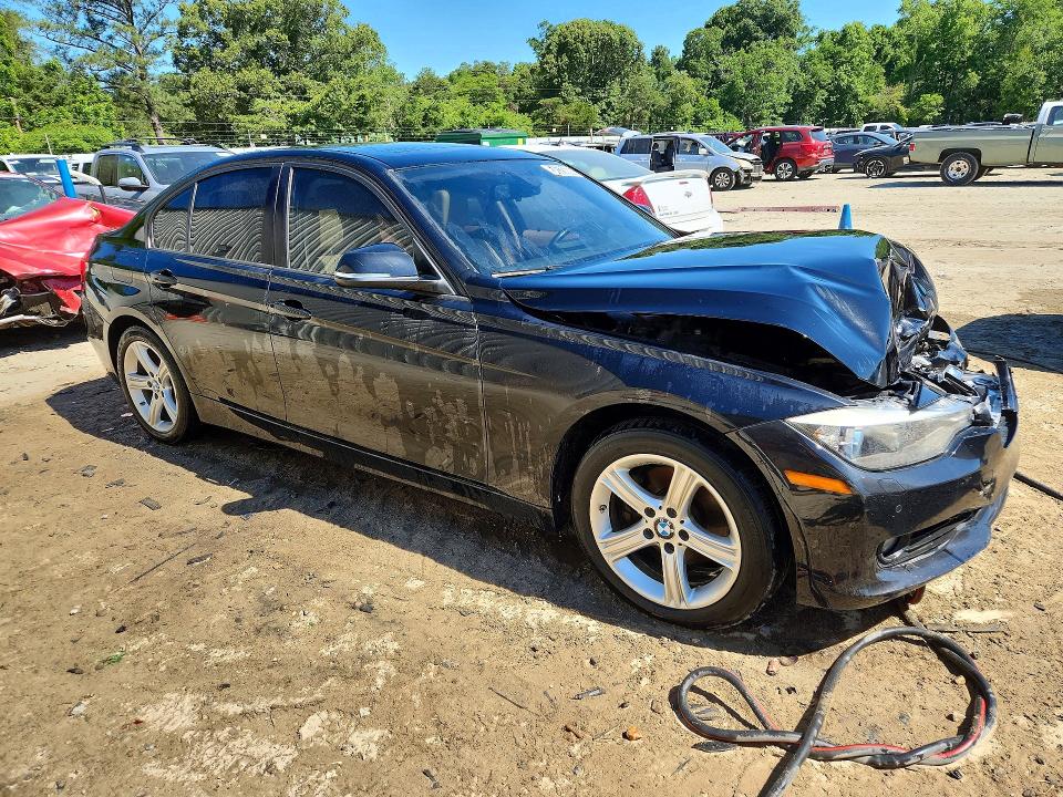 2015 BMW 3er VIN WBA3B5G59FNS15813 COPART salvage auction — FRONT END, Wv - Certificate Of Title, sold $700 on 2026-07-28 (photo 4)