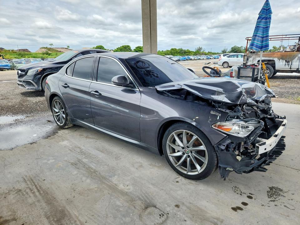 2019 Alfa romeo Giulia VIN ZARFAMANXK7599319 COPART salvage auction — FRONT END, Fl - Certificate Of Destruction, sold $2,950 on 2026-07-30 (photo 4)