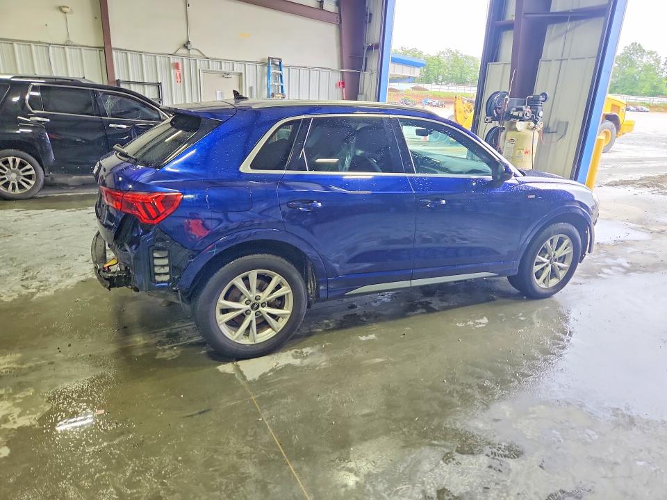 2024 Audi Q3 VIN WA1DECF33R1055842 COPART salvage auction — FRONT END, Sc - Cert Of Title-Salvage, sold $6,100 on 2026-07-29 (photo 3)