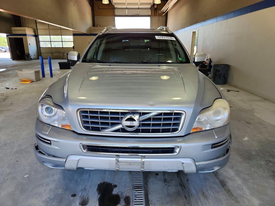 2014 Volvo Xc90 VIN YV4952CZ5E1702313 COPART salvage auction — REAR END, Va - Cert Of Title - Salvage, sold $450 on 2026-07-17 (photo 5)