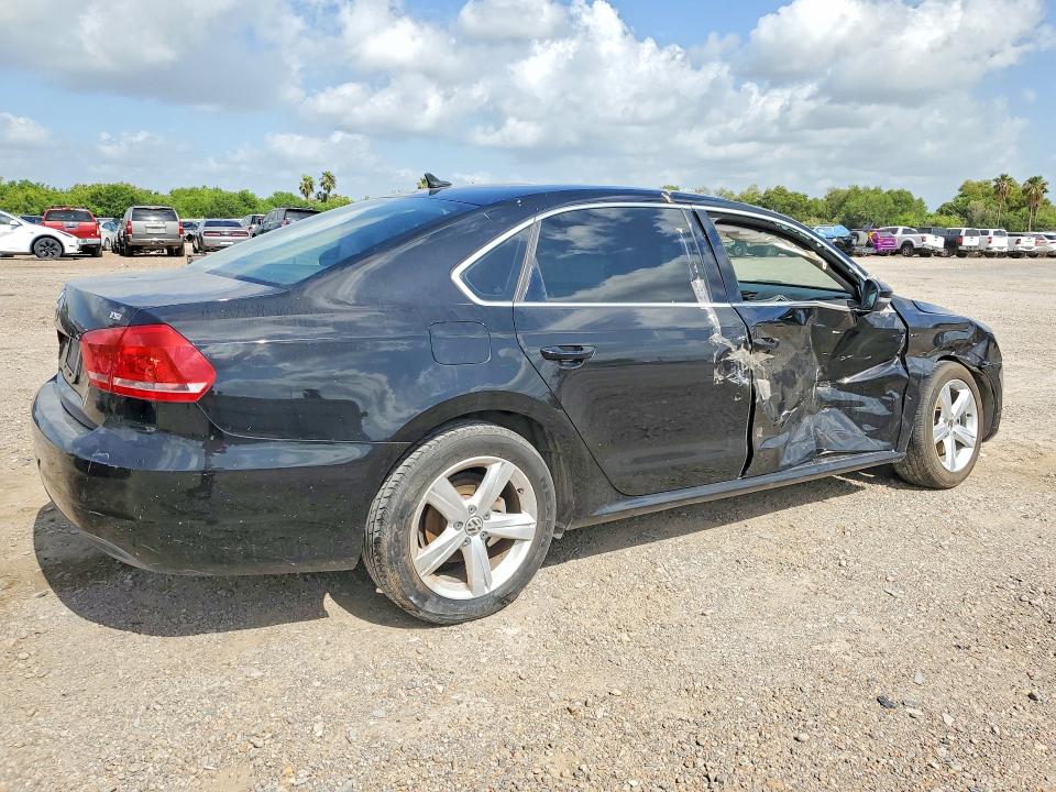 2015 Volkswagen Passat VIN 1VWAS7A38FC079678 COPART salvage auction — SIDE, TX - SALVAGE VEHICLE TITLE, sold $1,250 on 2026-07-19 (photo 3)