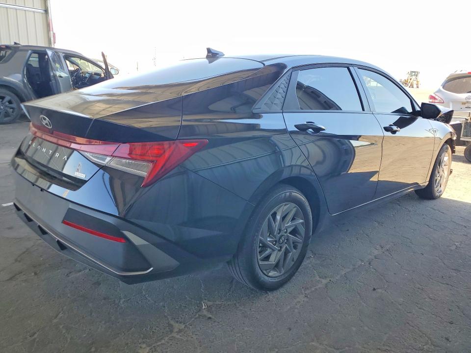 2026 Hyundai Elantra VIN KMHLM4DJ5TU183089 COPART salvage auction — FRONT END, Ca - Salvage Certificate, sold $2,450 on 2026-07-30 (photo 3)