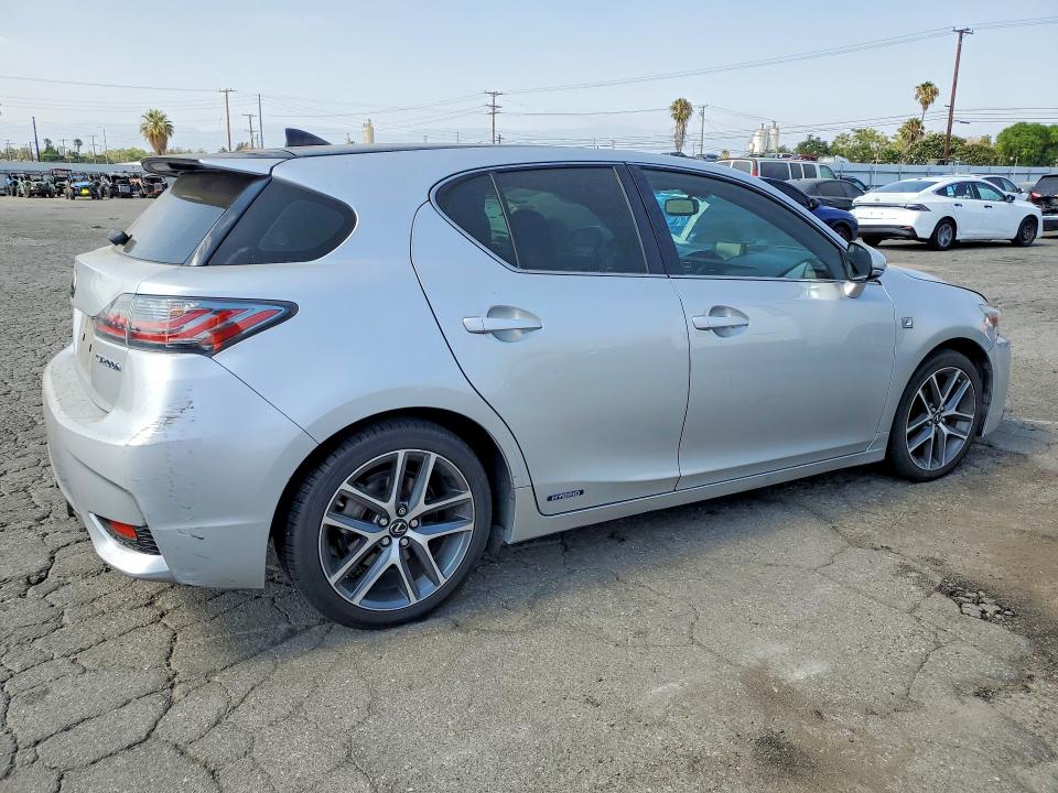 2015 Lexus Ct VIN JTHKD5BHXF2225986 COPART salvage auction — MINOR DENT/SCRATCHES, Ca - Dis/Dlr/Exp Only Clean Title, sold $4,350 on 2026-07-06 (photo 3)