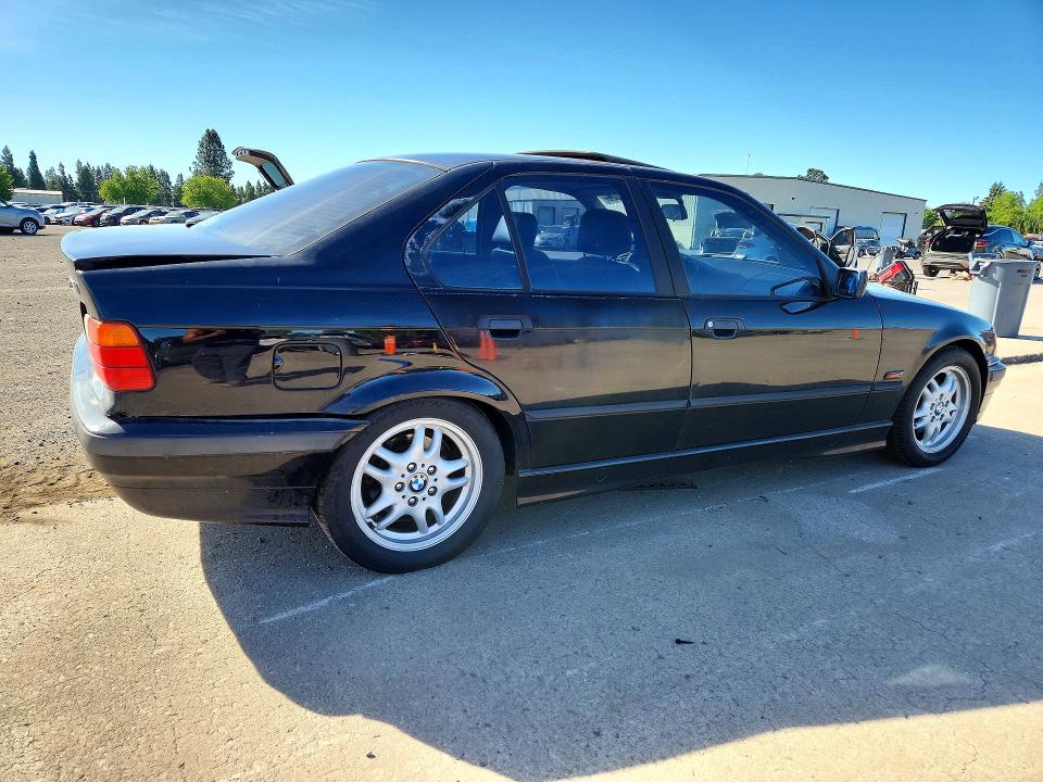 1996 BMW 3er VIN WBACD3327TAV15508 COPART salvage auction — REAR END, Or - Salvage Title Certificate, sold $250 on 2026-07-27 (photo 3)