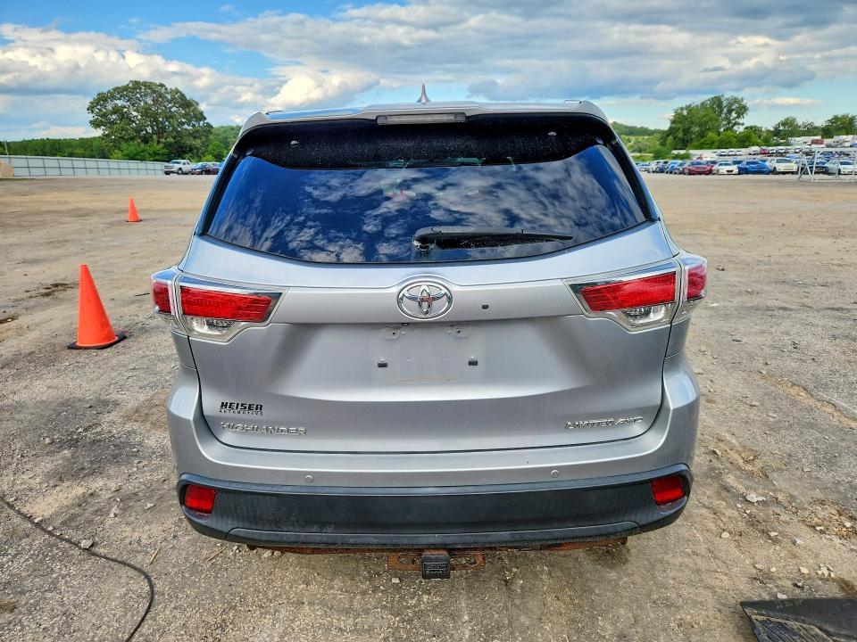 2015 Toyota VIN 5TDDKRFH6FS088975 COPART salvage auction — FRONT END, WI - JUNKED VEHICLE BILL OF SALE, sold $250 on 2026-07-21 (photo 6)