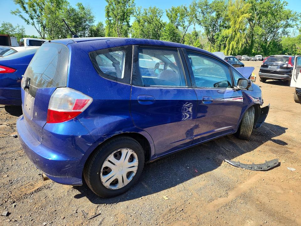 2009 Honda Fit VIN JHMGE88289S066803 COPART salvage auction — FRONT END, CT - CERT OF TITLE-SALVAGE, sold $450 on 2026-07-10 (photo 3)