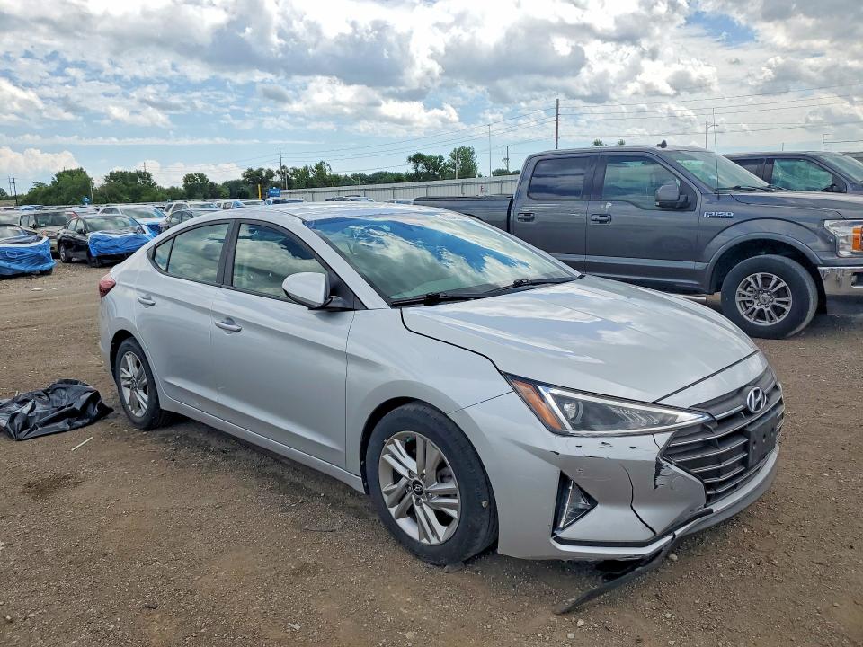 2019 Hyundai Elantra VIN KMHD84LFXKU874901 COPART salvage auction — HAIL, Ia - Cert Of Title-Salvage Title, sold $950 on 2026-07-24 (photo 4)