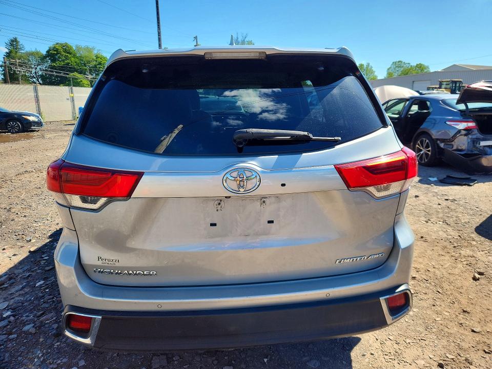 2017 Toyota Highlander VIN 5TDDZRFH0HS428345 COPART salvage auction — SIDE, Pa - Certificate Of Salvage, sold $9,800 on 2026-07-18 (photo 6)