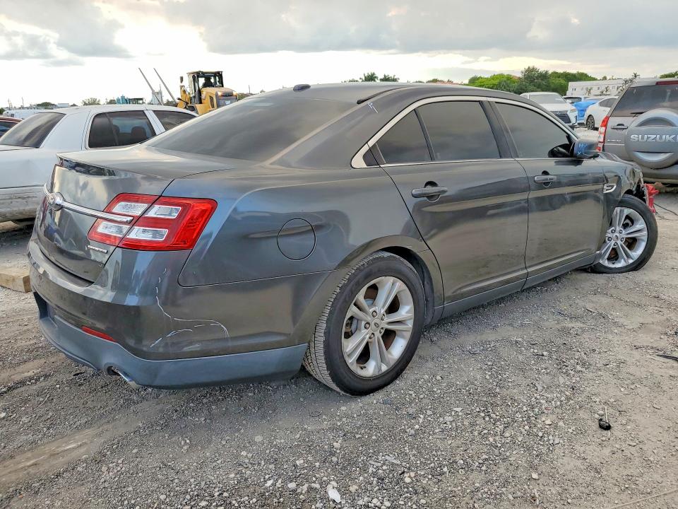 2017 Ford Taurus VIN 1FAHP2D86HG105595 COPART salvage auction — FRONT END, Fl - Cert Of Title Slvg Rebuildable, sold $275 on 2026-07-10 (photo 3)