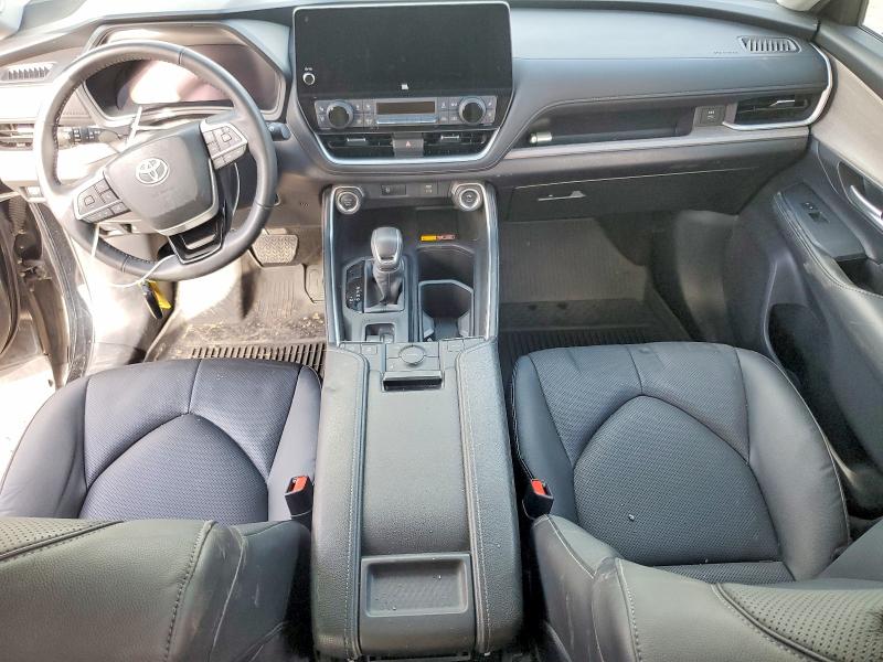 2025 Toyota Highlander VIN 5TDAAAA52SS020350 COPART salvage auction — FRONT END, Tx - Salvage Vehicle Title, sold $19,600 on 2026-07-06 (photo 8)
