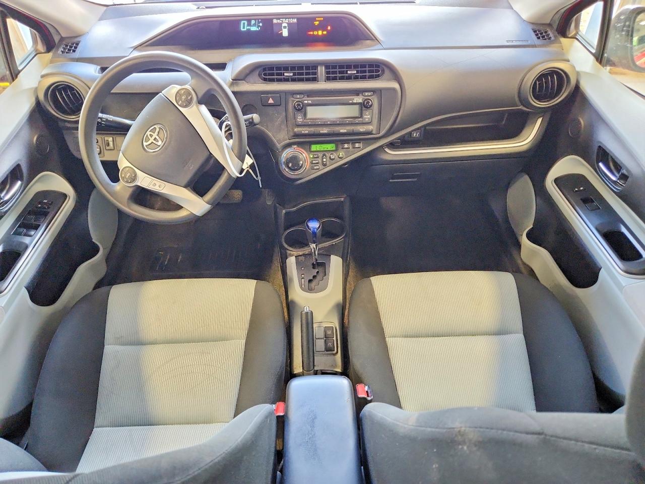 2014 Toyota Prius C VIN JTDKDTB33E1560327 COPART salvage auction — Front End, MN - CERT OF TITLE-PRIOR SALVAGE, sold $1,200 on 2026-07-09 (photo 8)