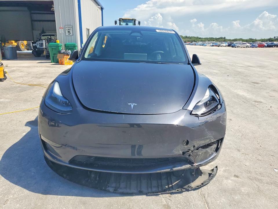2024 Tesla Model y VIN 7SAYGDEE9RA317591 COPART salvage auction — FRONT END, Fl - Cert Of Title Slvg Rebuildable, sold $150 on 2026-07-29 (photo 5)