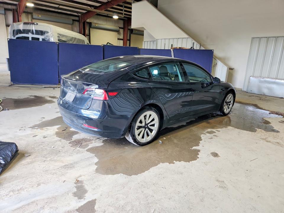 2022 Tesla Model 3 VIN 5YJ3E1EA1NF304419 COPART salvage auction — REAR END, MI - CERTIFICATE OF TITLE, sold $11,900 on 2026-07-15 (photo 3)