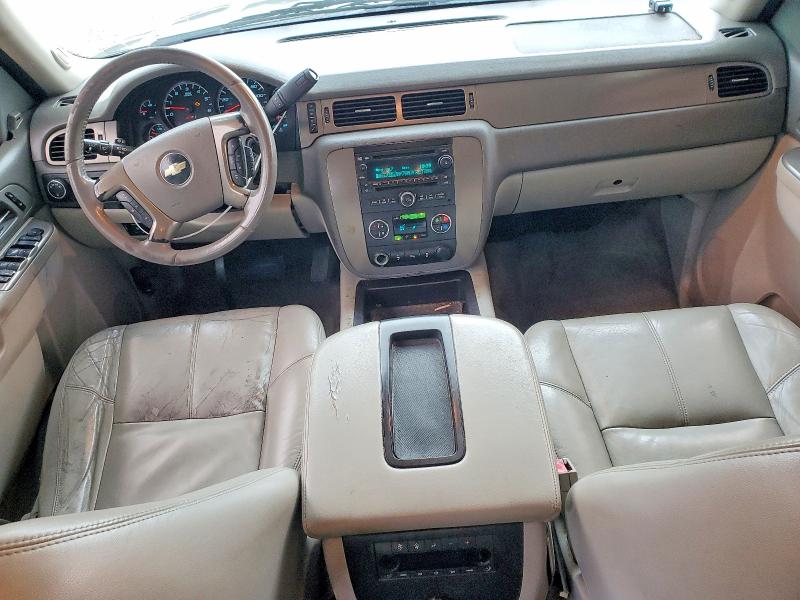 2012 Chevrolet Suburban VIN 1GNSCJE09CR188474 COPART salvage auction — NORMAL WEAR, AL - CERTIFICATE OF TITLE, sold $350 on 2026-07-09 (photo 8)