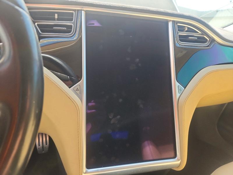 2014 Tesla Model s VIN 5YJSA1H12EFP60545 COPART salvage auction — NORMAL WEAR, Ca - Dis/Dlr/Exp Only Clean Title, sold $2,650 on 2026-07-10 (photo 9)