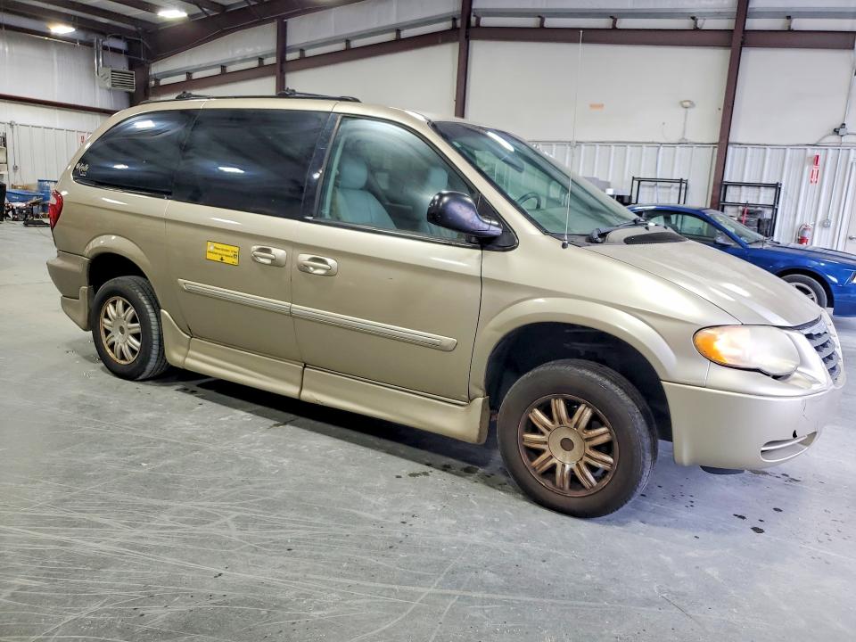 2006 Chrysler Town & country VIN 2A4GP54L56R715862 COPART salvage auction — FRONT END, Sc - Cert Of Title-Salvage, sold $225 on 2026-07-27 (photo 4)