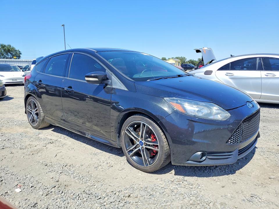 2014 Ford Focus VIN 1FADP3L94EL402625 COPART salvage auction — NORMAL WEAR, Mt - Dis/Dlr/Exp Only Clean Title (P), sold $2,050 on 2026-07-02 (photo 4)