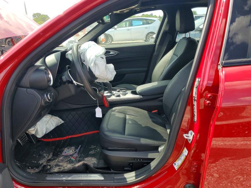 2024 Alfa romeo VIN ZARFANBN7R7680342 COPART salvage auction — FRONT END, Tx - Salvage Vehicle Title, sold $7,000 on 2026-08-27 (photo 7)