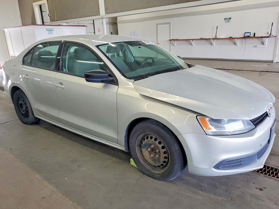2011 Volkswagen Jetta VIN 3VW2K7AJ8BM065615 COPART salvage auction — FRONT END, Wa - Affidavit In Lieu Of Title, sold $650 on 2026-07-10 (photo 4)